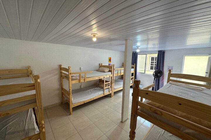 Room 27 of 77