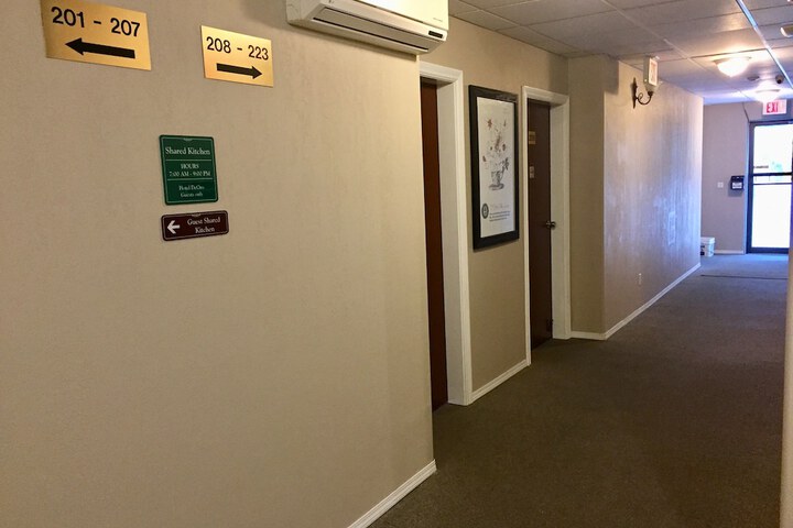 Ballroom/Hall 32 of 42