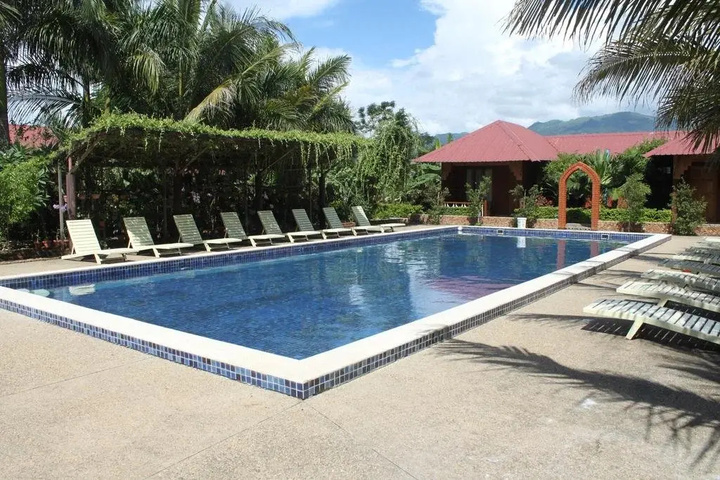 Pool 5 of 6