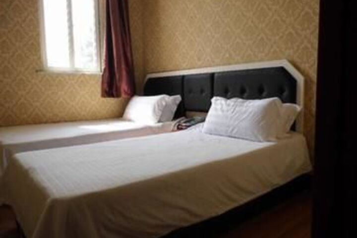 Room 14 of 34