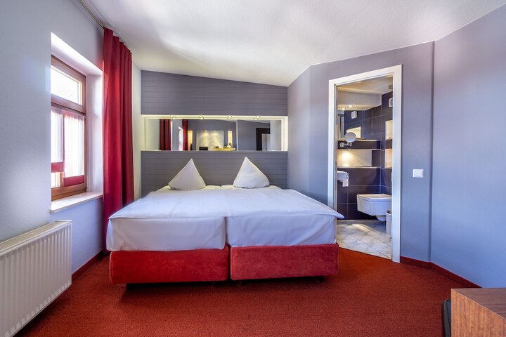 Room 19 of 51