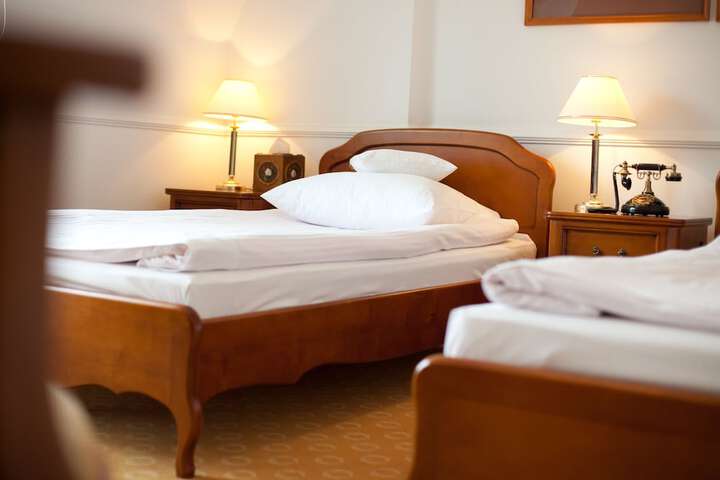 Room 7 of 35