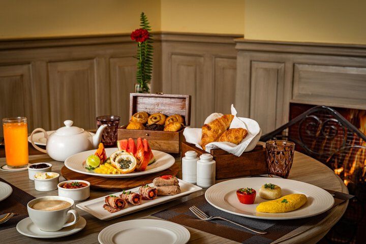 Breakfast/Coffee Service 52 of 69
