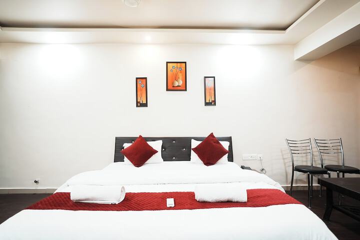 Room 18 of 32