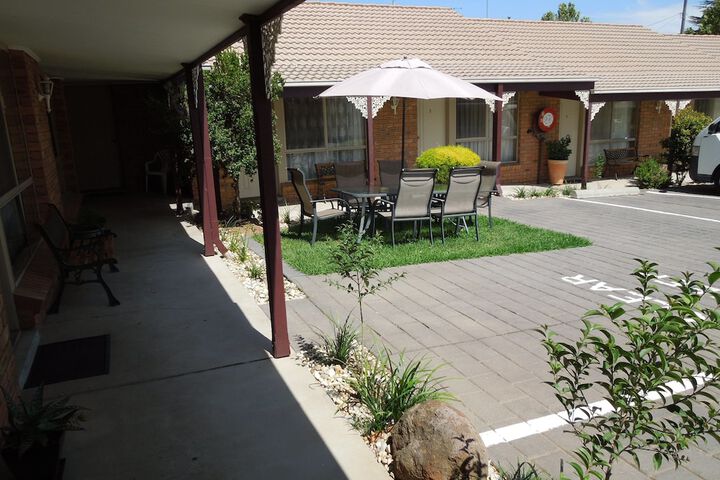 Property Grounds 26 of 29