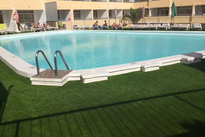 Pools & Facilities