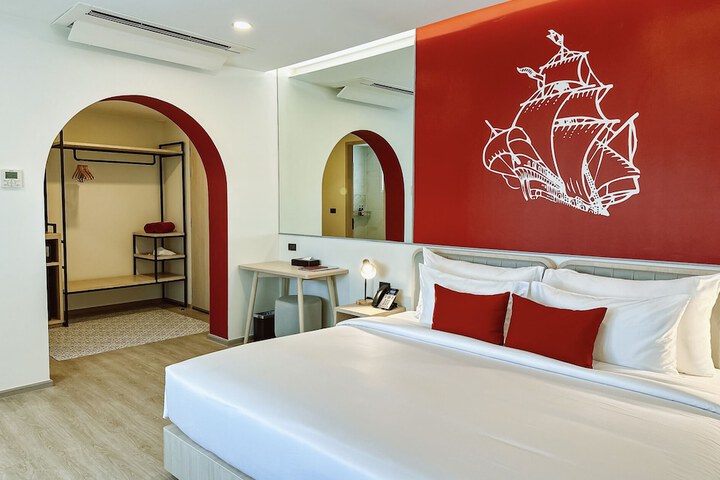 Room 46 of 190
