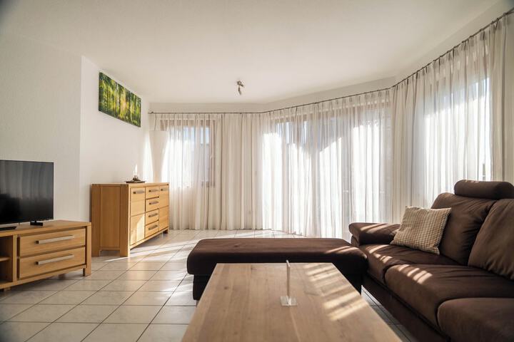 Room 52 of 86