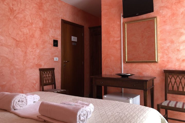 Room 43 of 53