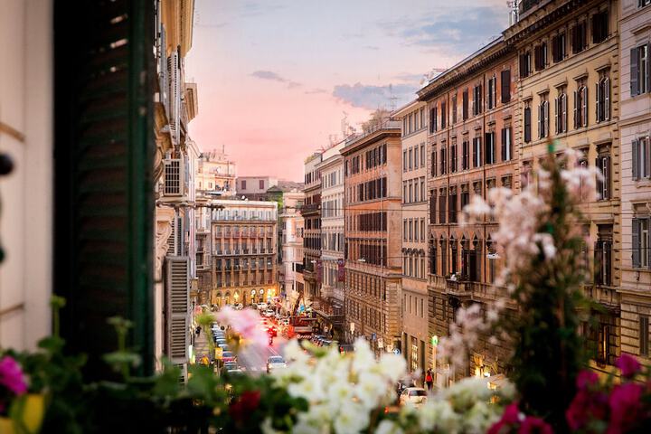 Nerva Accommodation Cavour in Rome