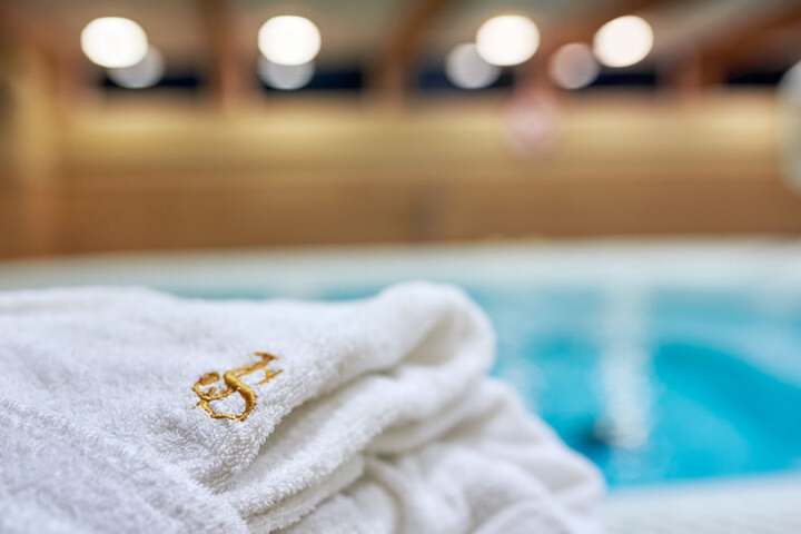 Pool 39 of 71