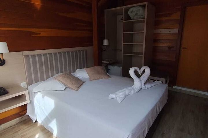 Room 6 of 21