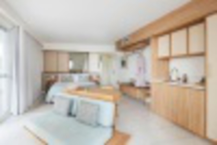Room 543 of 672