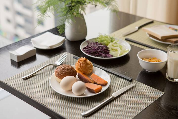 Dining 53 of 63