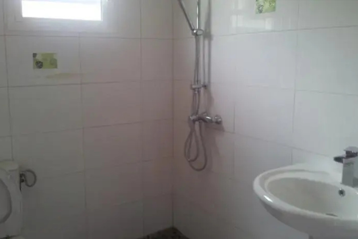 Room 6 of 15