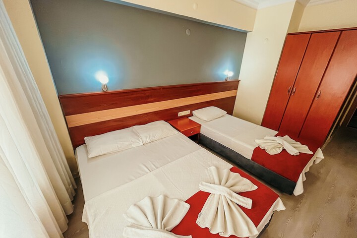 Room 19 of 68