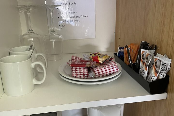 Room 20 of 97