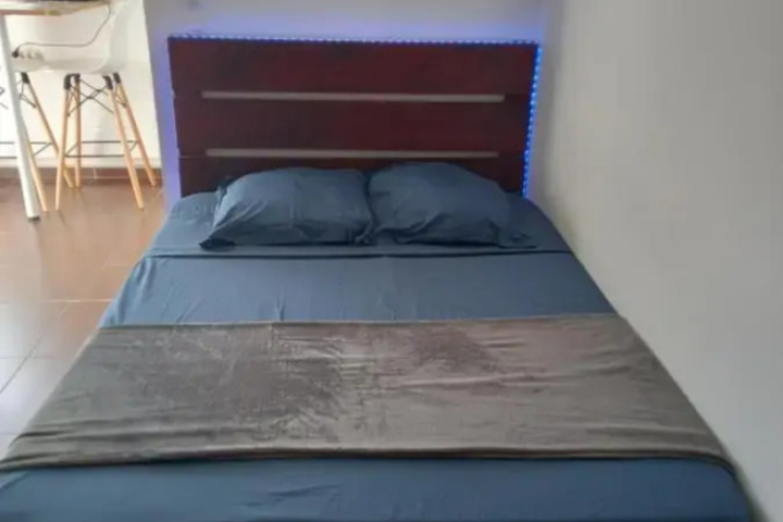 Room 2 of 22