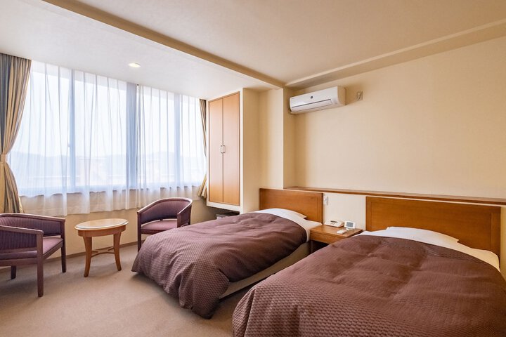 Room 19 of 46