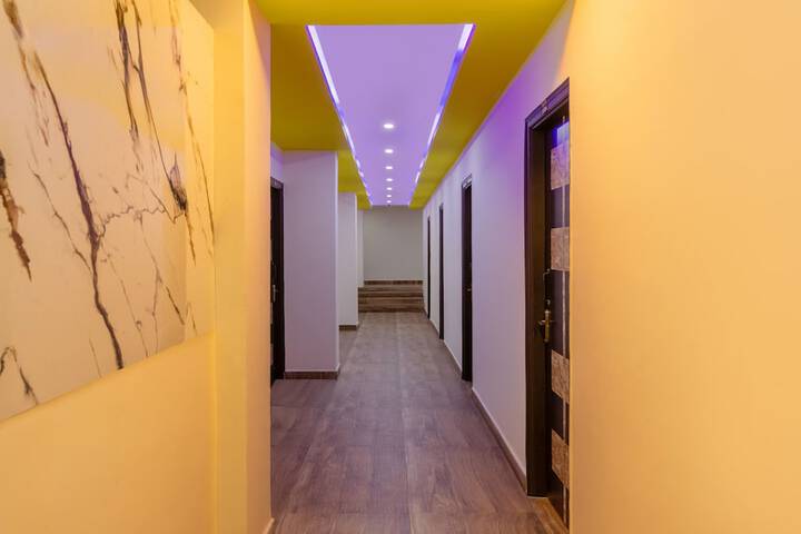 Hotel Interior 4 of 25