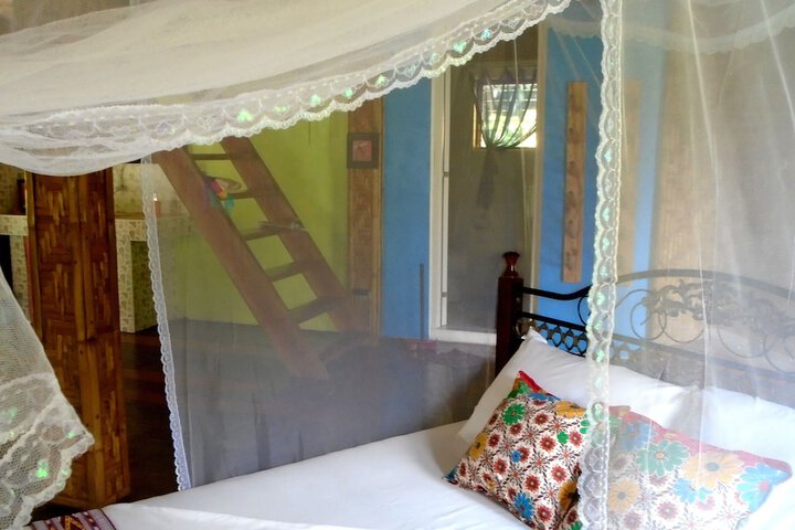 Room 19 of 77