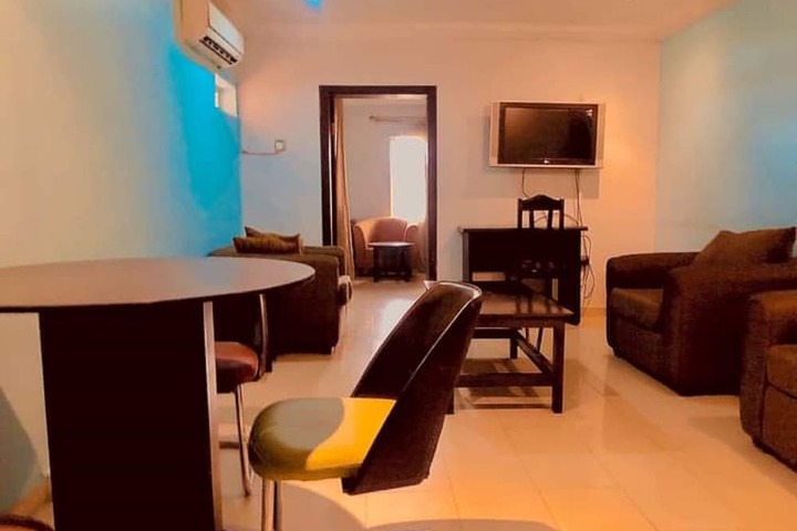 Room 8 of 27