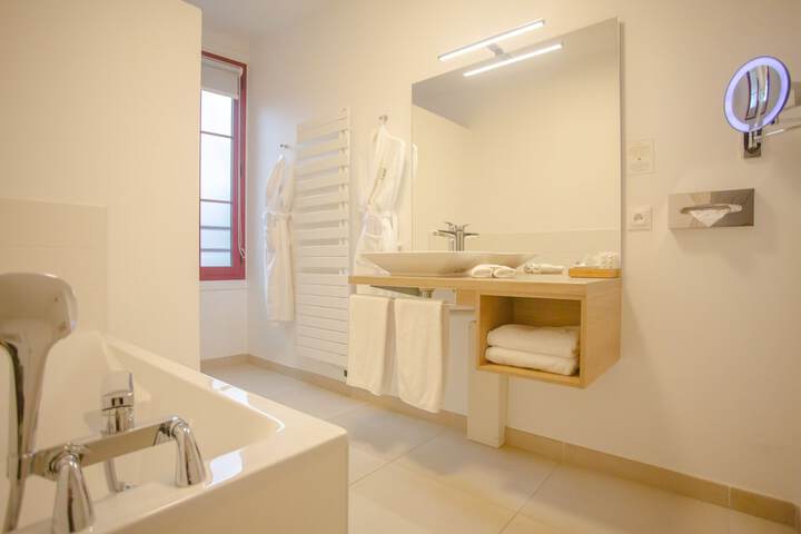 Room 40 of 75