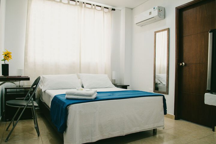 Room 10 of 39