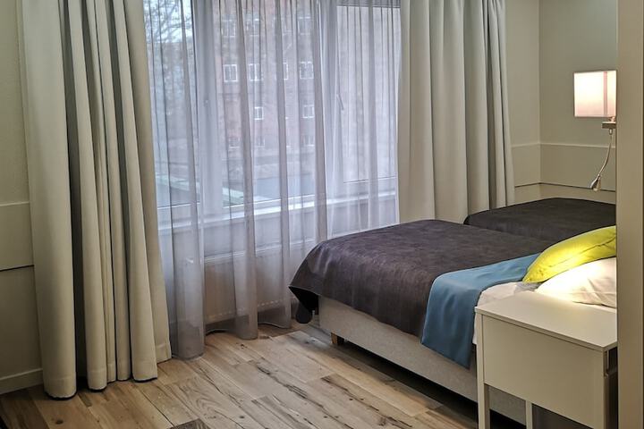 Room 12 of 66