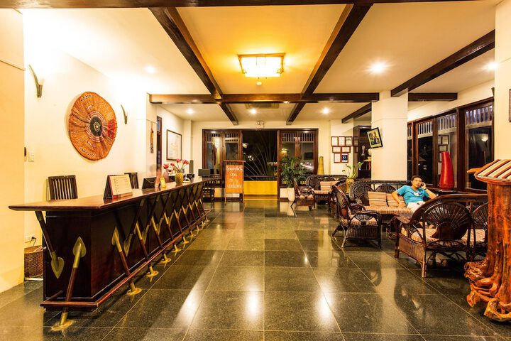 Guest Lobby