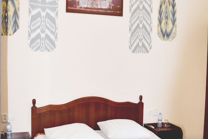 Room 4 of 11