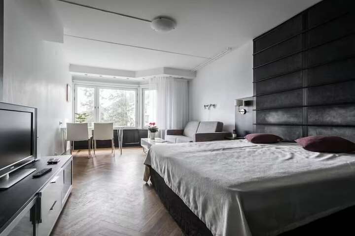 Room 212 of 865