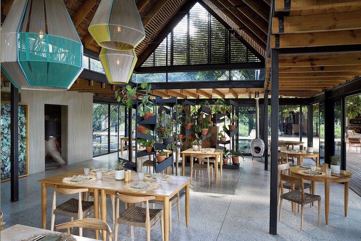 Dining Photos