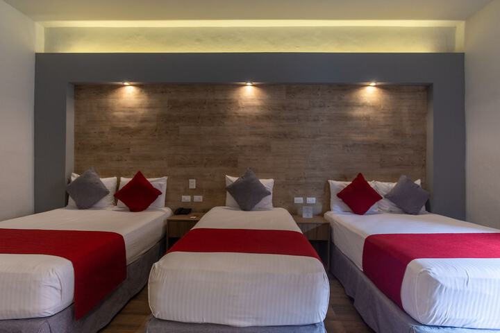 Room 40 of 132