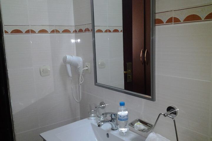 Room 21 of 43