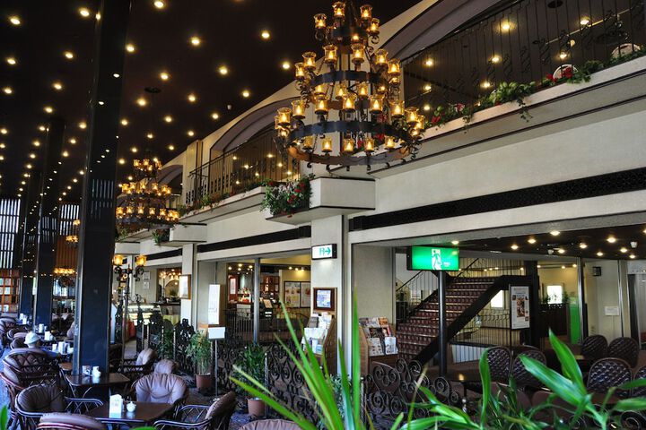 Hotel Lobby