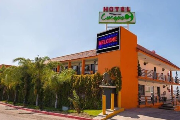 Exterior of Hotel Cucapa