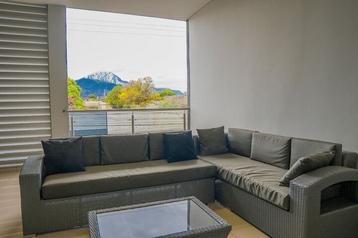 Room 8 of 17