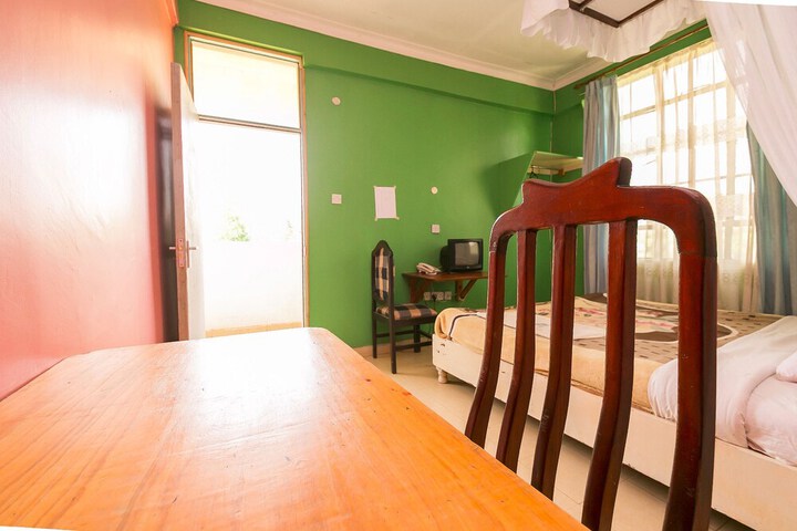 Room 7 of 46