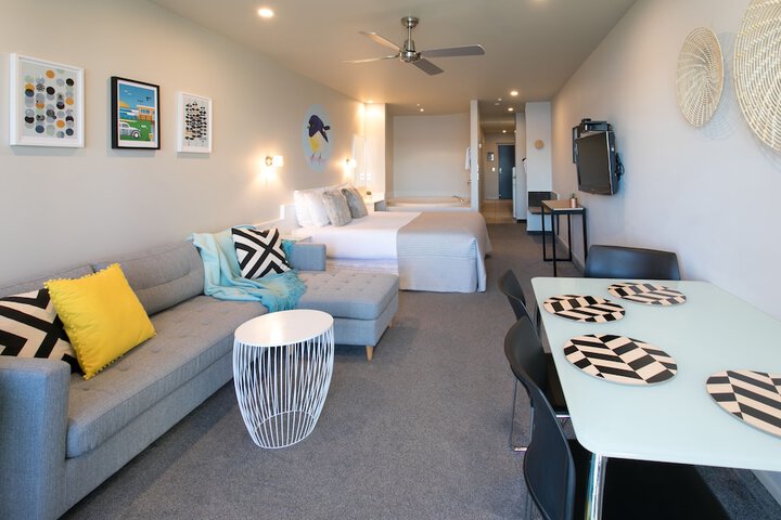 Room 13 of 43