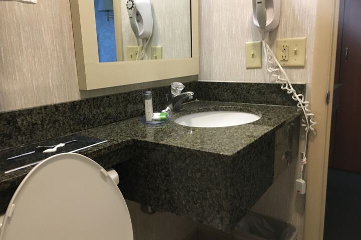 Room 14 of 62