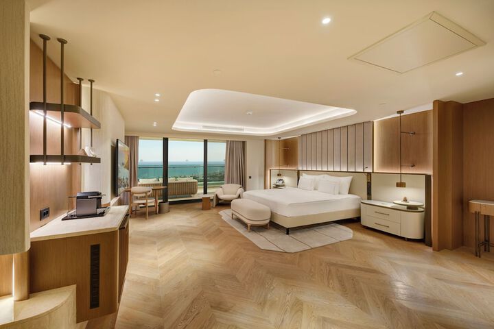 Room 13 of 108