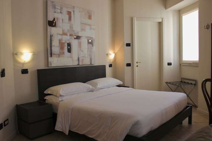 Room 50 of 140