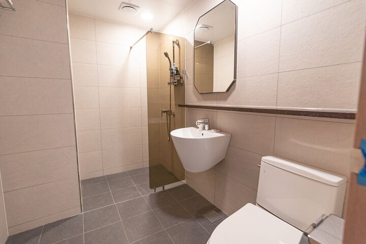 Clean Restrooms