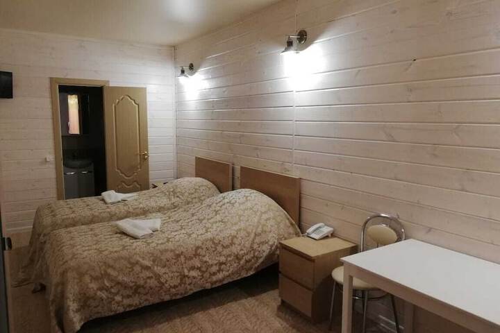 Room 16 of 37