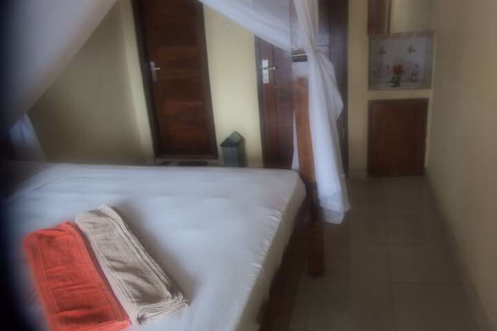 Room 18 of 111