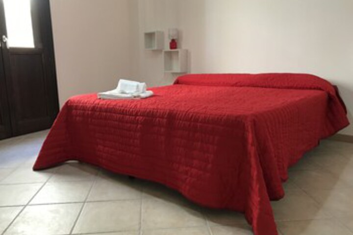 Room 16 of 30