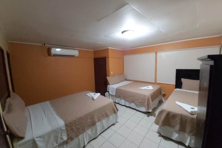 Room 11 of 25