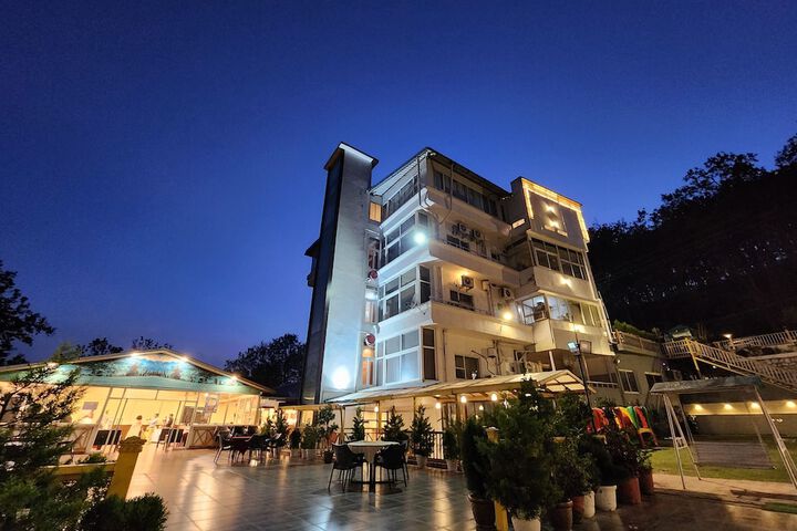 Hotel 107 of 122