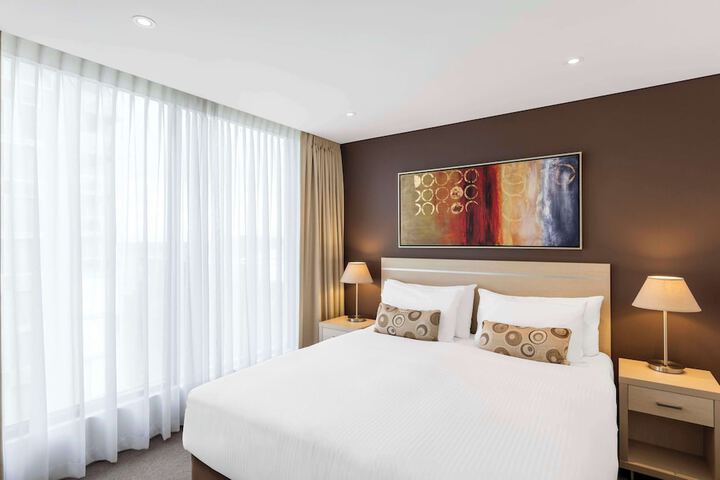 Room 15 of 60
